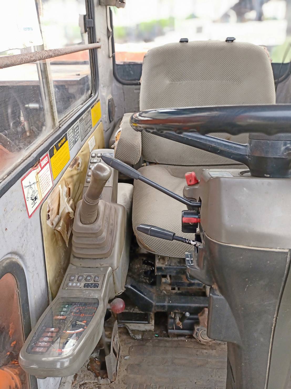 รถแบ๊คโฮ