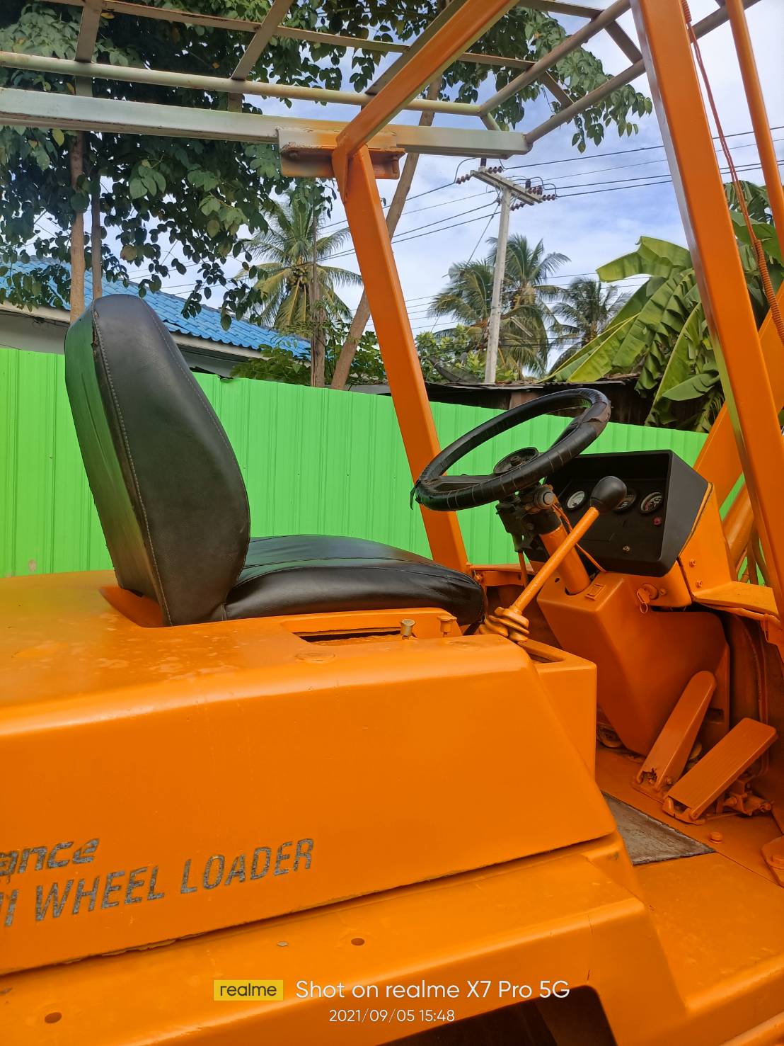 รถตักเอวอ่อน KOMATSU WA40-3