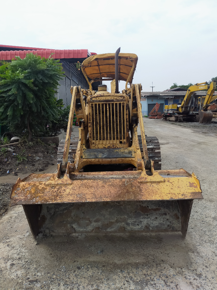 ขายรถตัก komutsu ยกคันหรือแยกอะไหล่