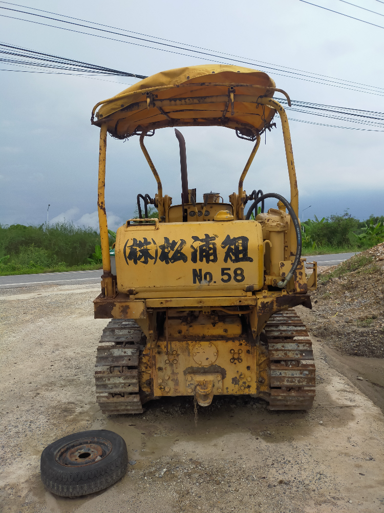 ขายรถตัก komutsu ยกคันหรือแยกอะไหล่