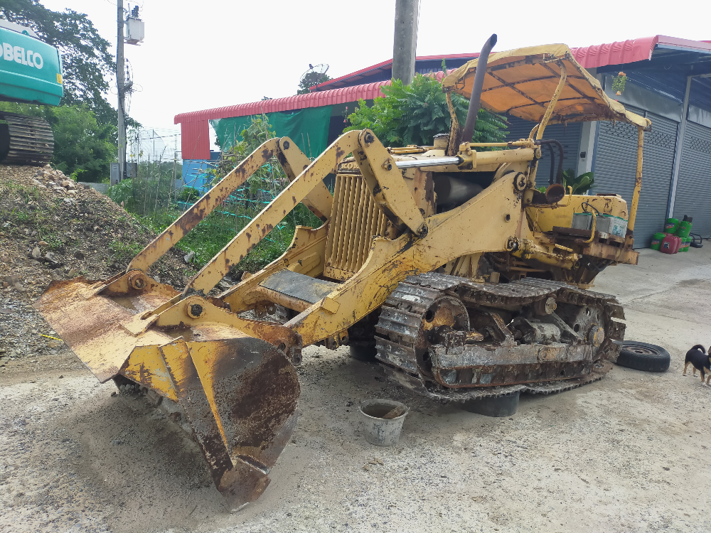 ขายรถตัก komutsu ยกคันหรือแยกอะไหล่