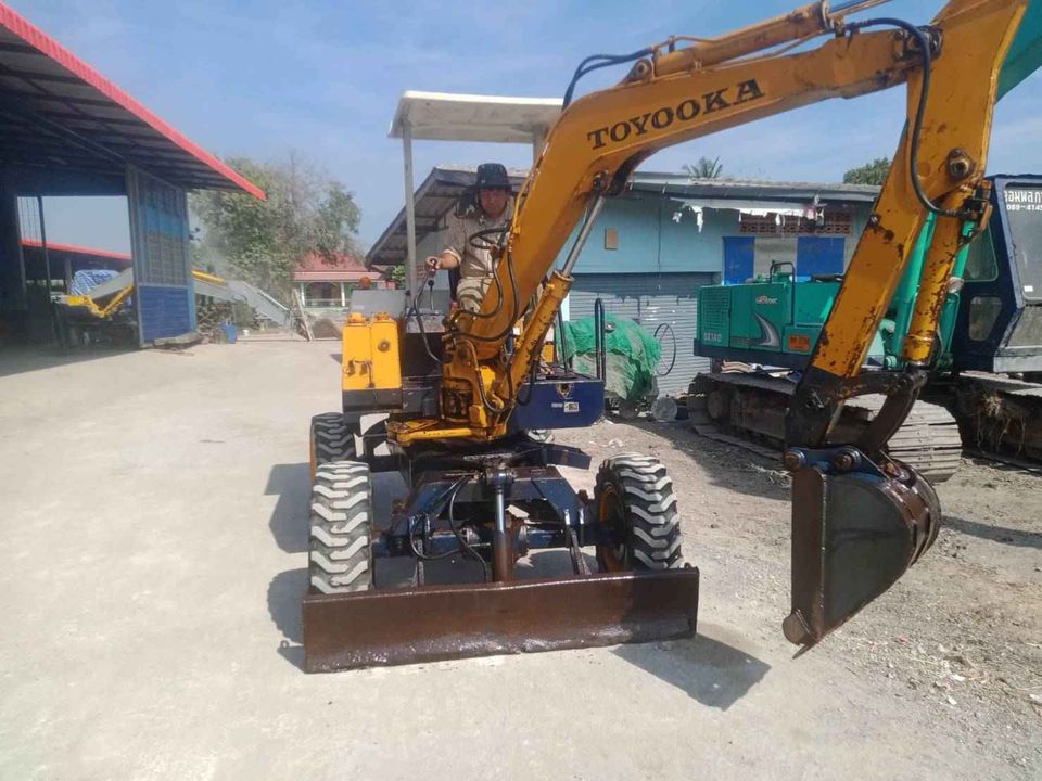 ขายKomatsu PW20