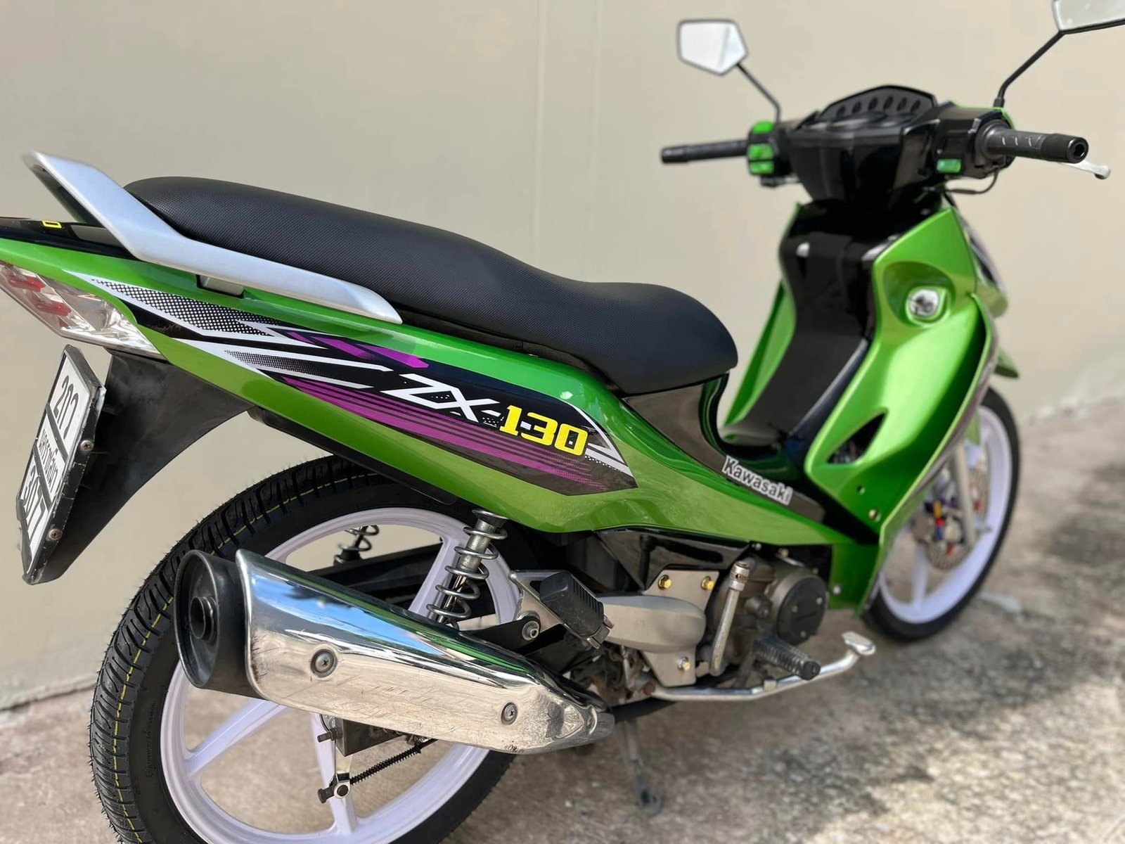 หาคนดูแลต่อครับ รถในตำนาน เด็กปั้มยืนงงว่าเติมน้ำมันตรงไหน!! KAWASAKI ZX130 ปั้นใหม่0-100อะไหล่เบิกใ หาคนดูแลต่อครับ รถในตำนาน เด็กปั้มยืนงงว่าเติมน้ำมันตรงไหน!! KAWASAKI ZX130 ปั้นใหม่0-100อะไหล่เบิกใ