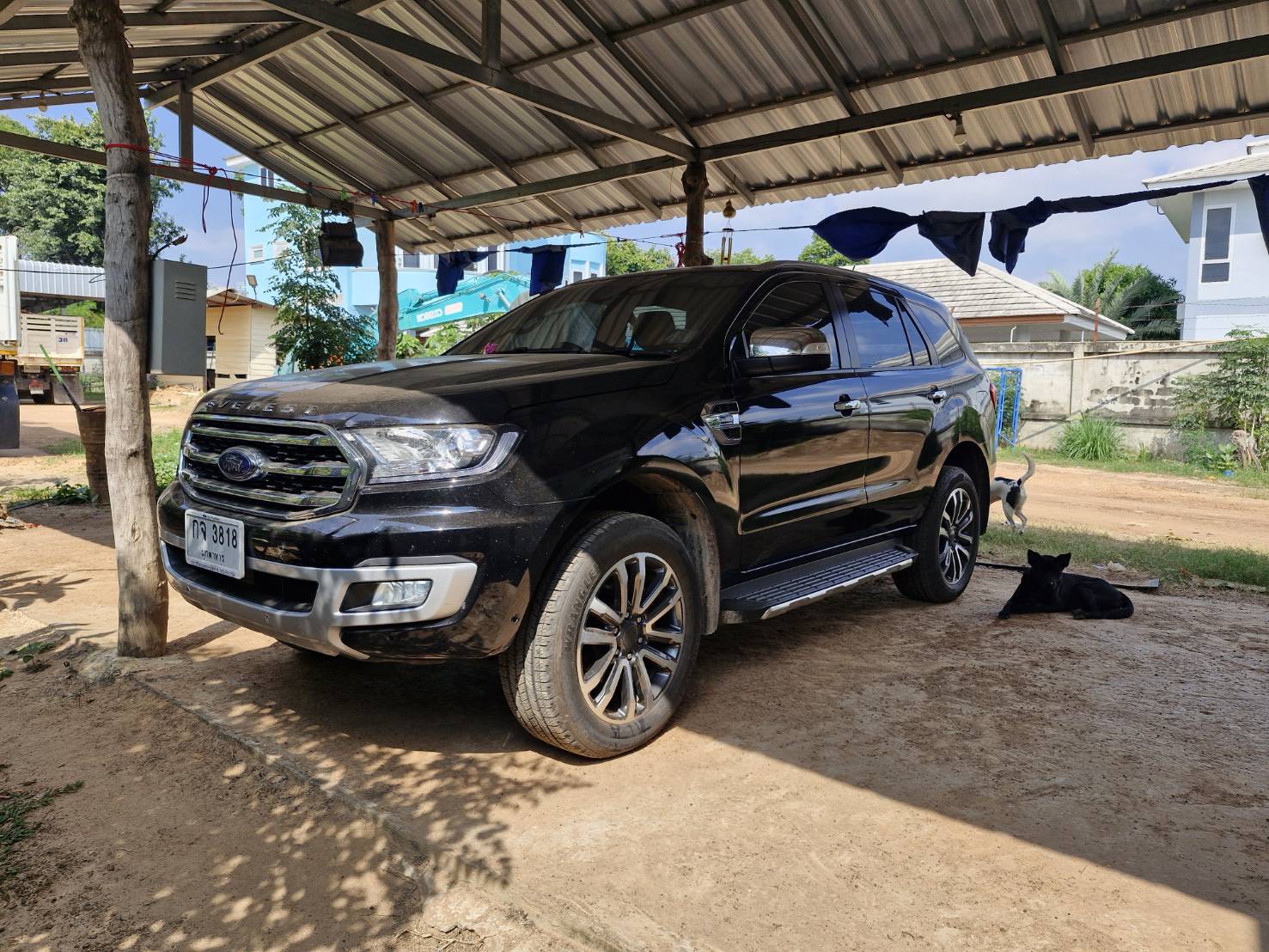 2018 Ford EVEREST 2.0 (ปี 2018) Titanium SUV เกียร์ ออโต้AT รถบ้าน ใช้เอง ราคาต่อรองได้ รถอยู่มุกดาหาร
