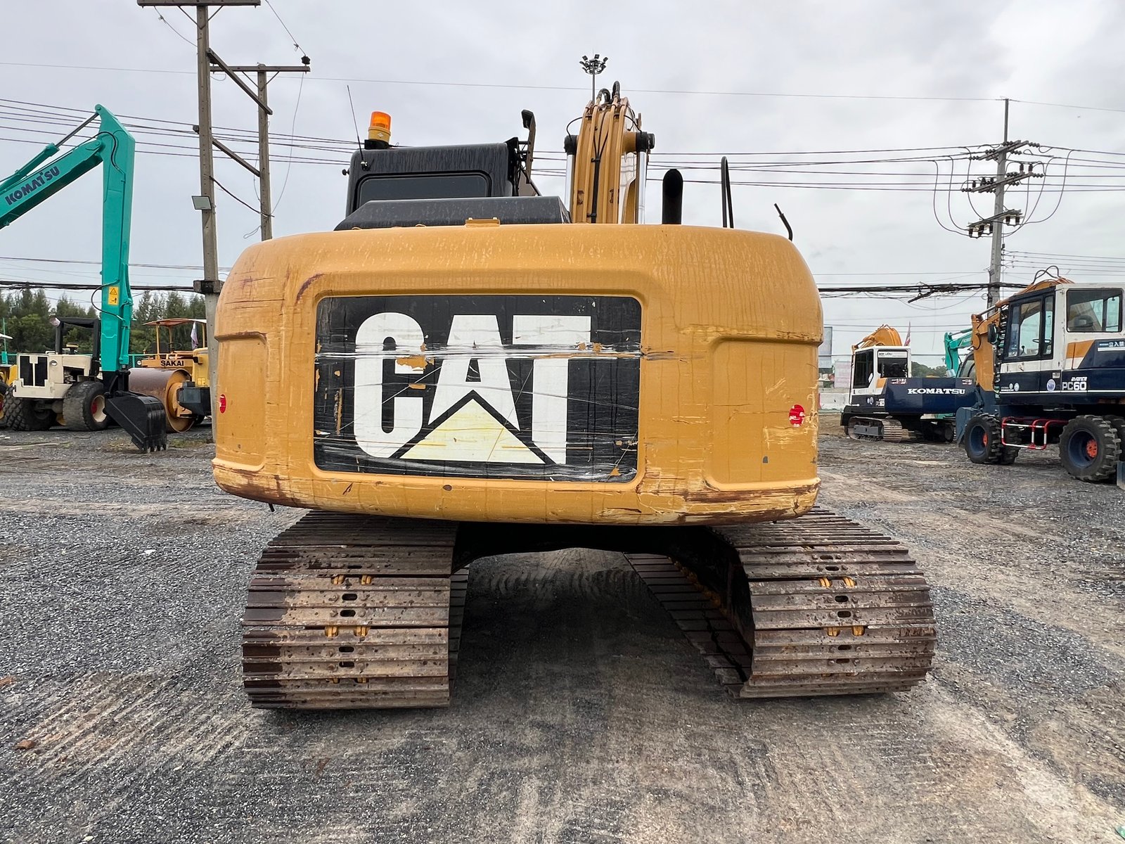 ขายครับ CAT313D2สภาพสวย รถออกศูนย์ไทย สภาพพร้อมใช้งาน ขายครับ CAT313D2สภาพสวย รถออกศูนย์ไทย สภาพพร้อมใช้งาน