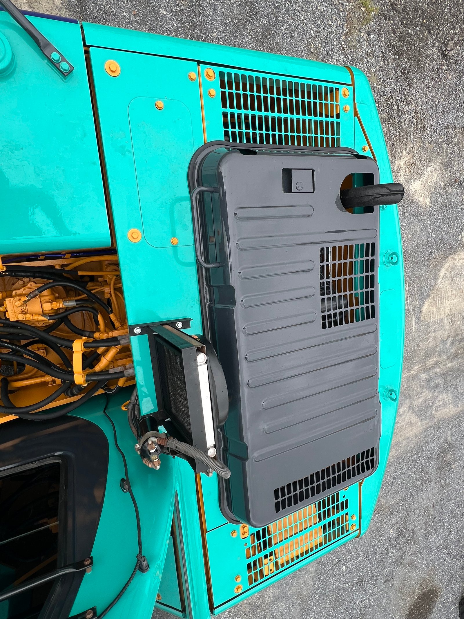 ขายครับKOMATSU pc120-6บูมยาว สภาพสวยพร้อมใช้งานครับ