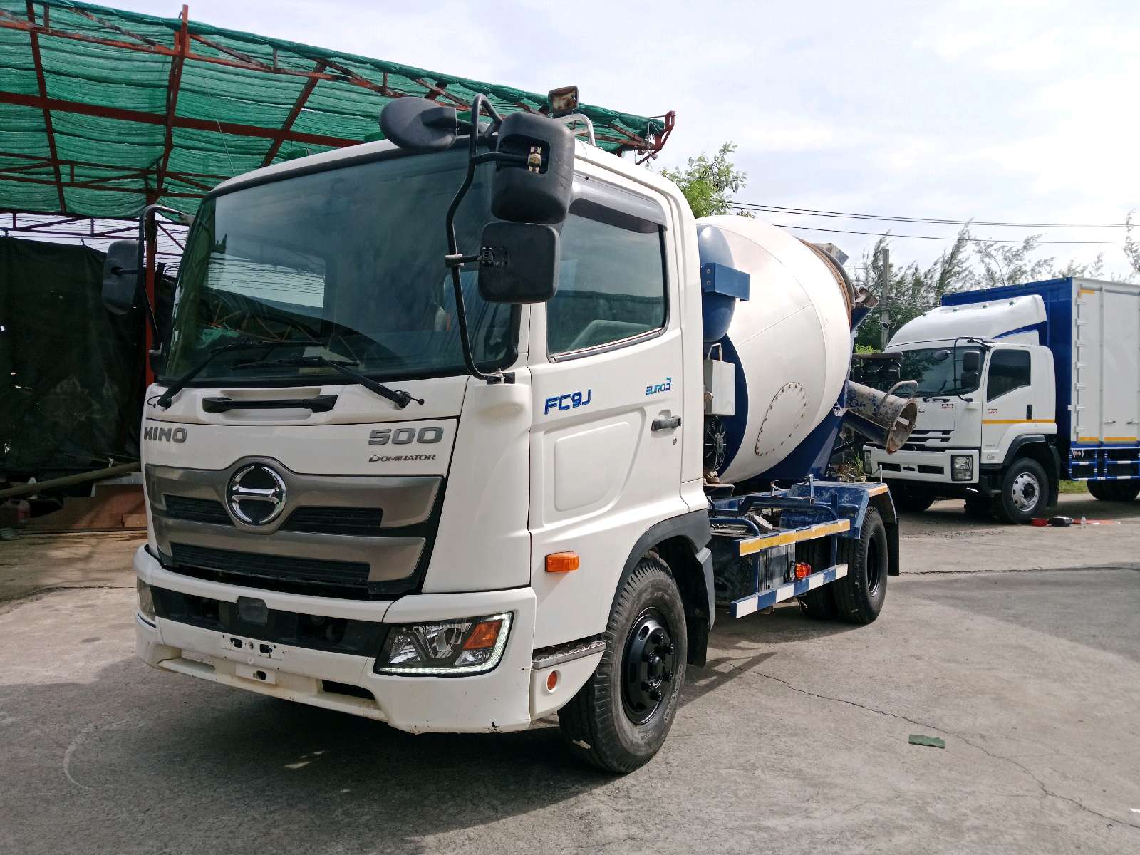 HINO FC9J 175 ปี 2565โม่ปูน 3.5 คิว (เก็บงานทำสีให้ใหม่)สนใจติดต่อสอบถาม0814825911 พิมพ์ใจ0617184111