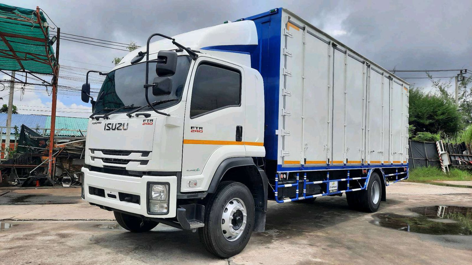 ISUZU FTR 240 ปี2563 ยาว7.60 เมตรสภาพสวย พร้อมใช้งาน สนใจติดต่อสอบถาม081-482-5911 พิมพ์ใจ061-718-411