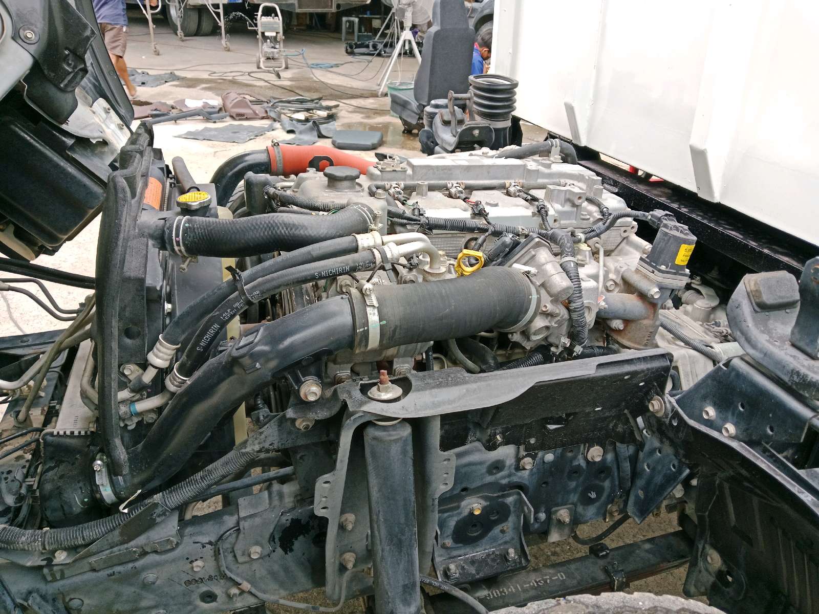 ISUZU NMR 130 ปี 2563สภาพสวย พร้อมใช้งานสนใจติดต่อสอบถาม081-48-25911 พิมพ์ใจ061-718-4111 ตั๊ก