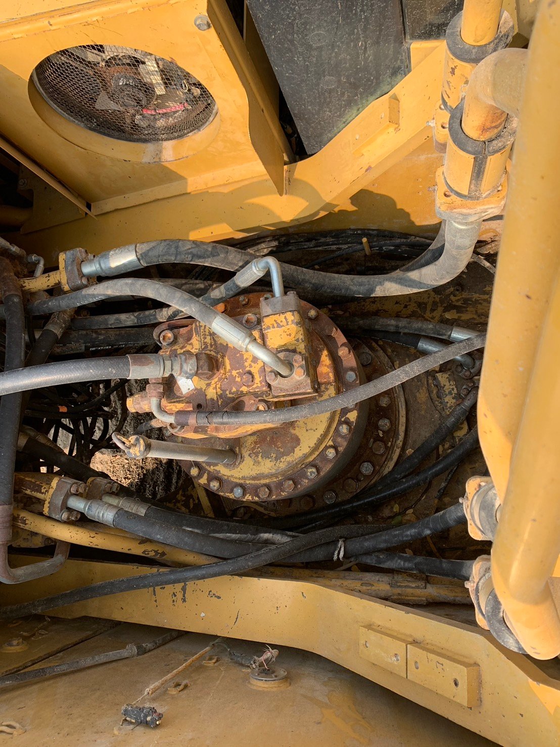 ขายแม็คโครcaterpillar 336D ใช้งานดี ทำงานปกติ ราคา1.5ล.บาท
