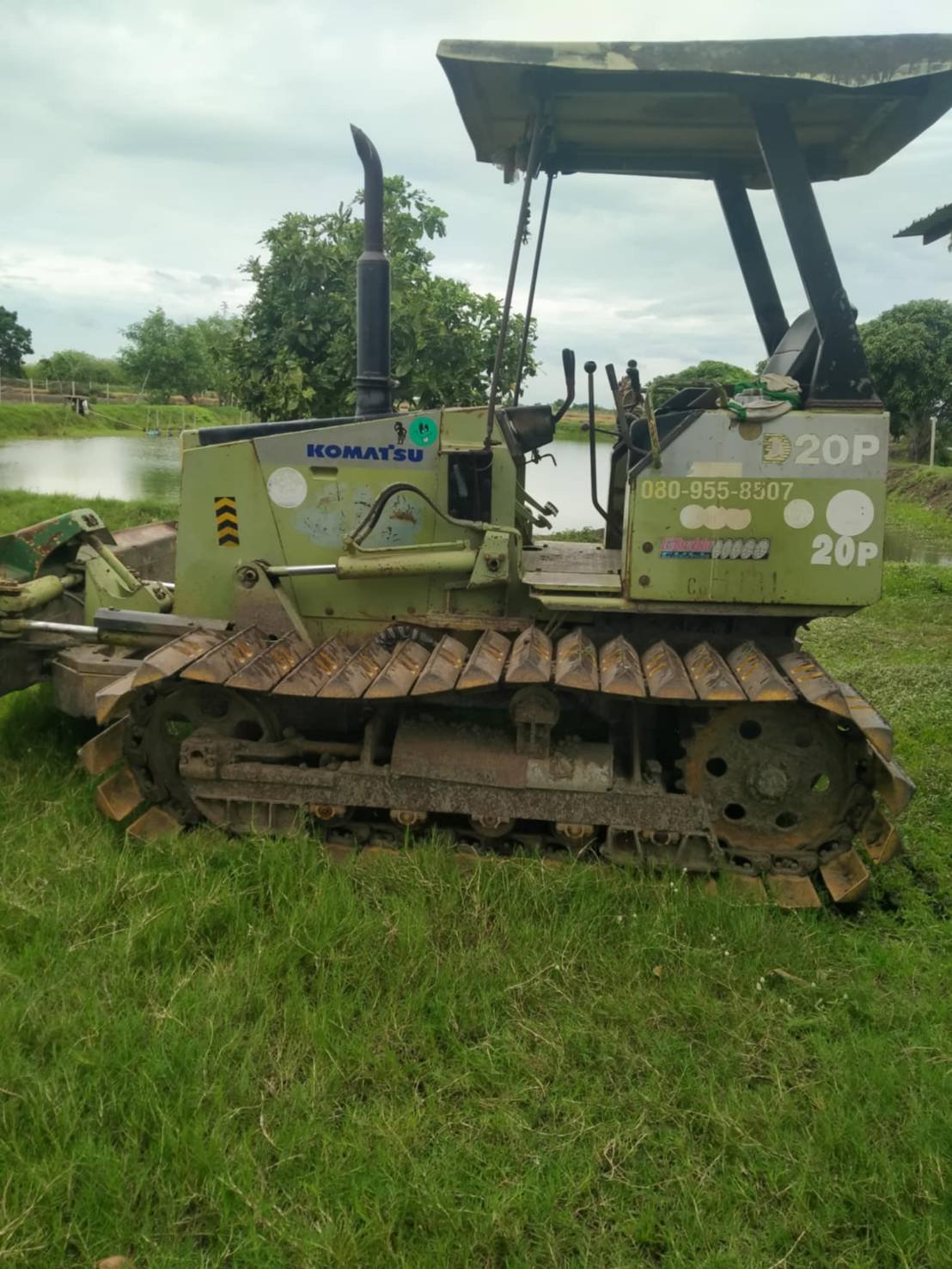 ขายแทรกเตอร์komatsu D20p-7ตีนเป็ด ใบมีดสไล้ ราคา3.2แสน