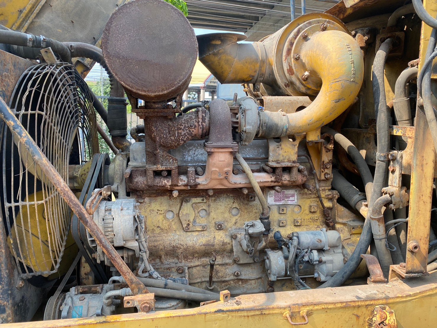 ขายรถตักkomatsu wa400-1เล่มทะเบียน ใช้งานได้ปกติ ราคา5.5แสน