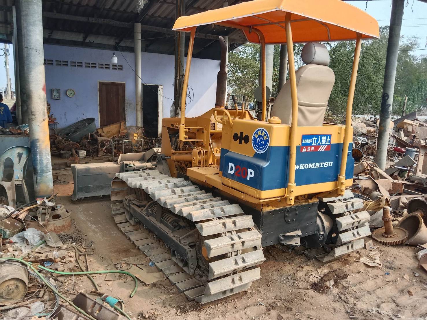 ขายแทรกเตอร์komatsu D20p-5ตีนเป็ด ใช้งานได้ดีราคา195,000ย. ขายแทรกเตอร์komatsu D20p-5ตีนเป็ด ใช้งานได้ดีราคา195,000ย.