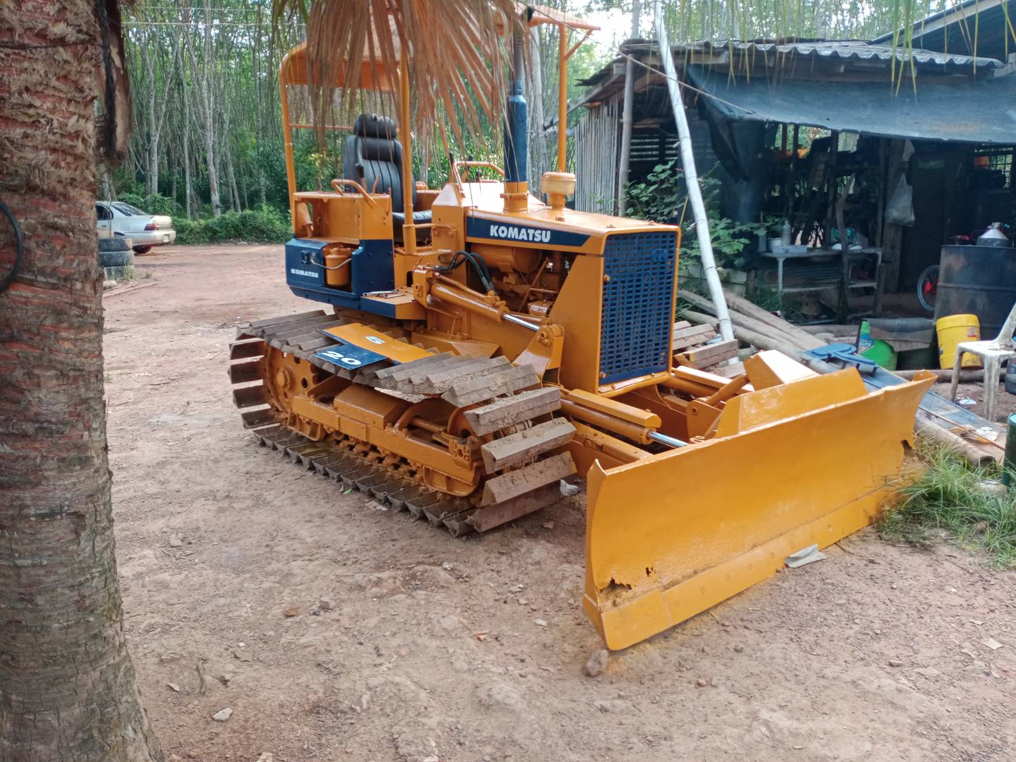 ขายแทรกเตอร์komatsu D20p-5ตีนเป็ด ใช้งานดีราคา200,000บ. ขายแทรกเตอร์komatsu D20p-5ตีนเป็ด ใช้งานดีราคา200,000บ.