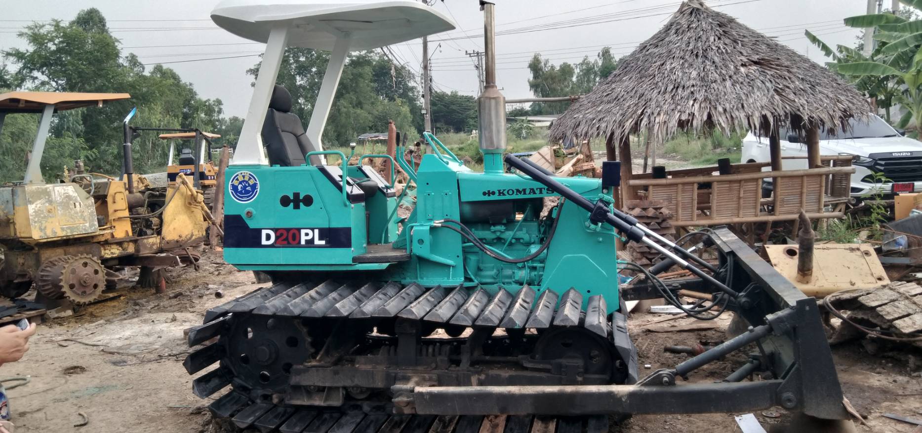 ขายแทรกเตอร์komatsu D20p-6plใบ70ซม.รถใช้งานได้ดี ใช้งานได้ปกติ ขายราคา250,000บ.