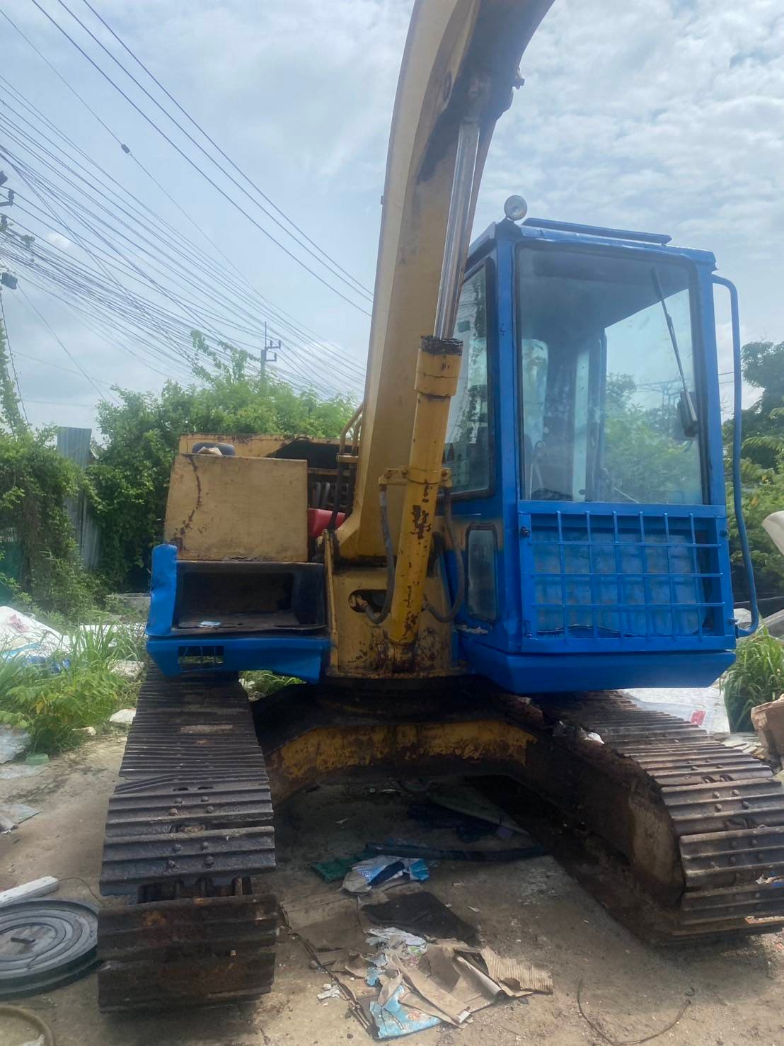 ขายรถแม็คโคร komatsu pc60-5 ใช้งานได้ ใบซื้อขาย ราคา185,000บ.