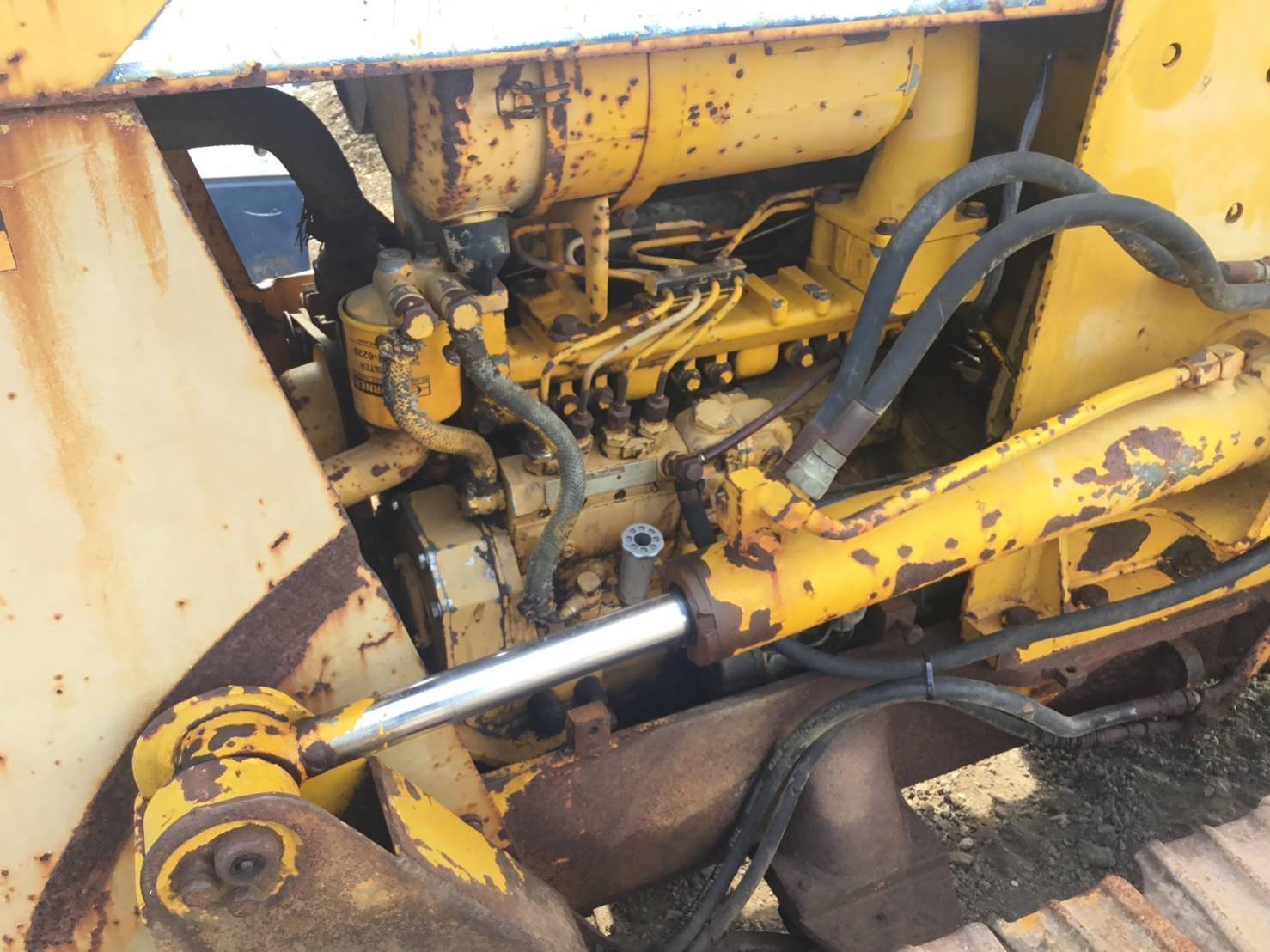 ขายแทรกเตอร์komatsu d20p-6 ตีนไก่ใช้งานปกติ ตีนได่ร่คา175,000บ. ถ้าเปลี่ยนตีนเป็ดให้ราคา195,000บ.