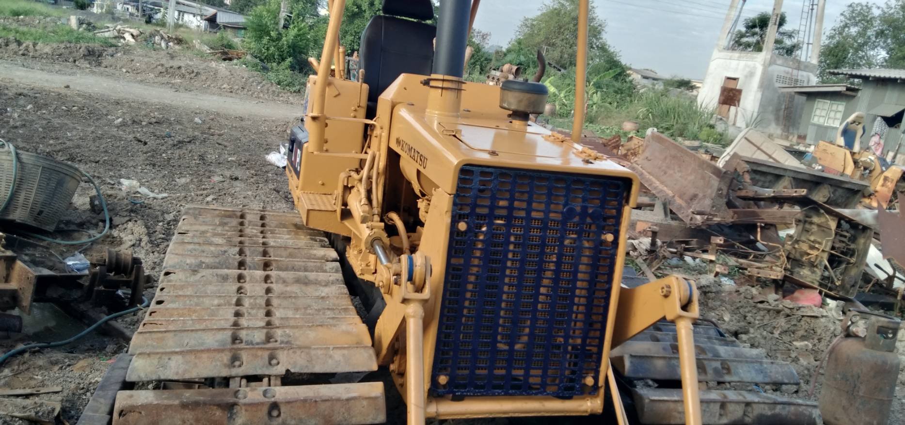 ขายแทรกเตอร์komatsu D20p-5 pl แทรกก้วาง รถพร้อมใช้งานราคา190,000บ. ขายแทรกเตอร์komatsu D20p-5 pl แทรกก้วาง รถพร้อมใช้งานราคา190,000บ.