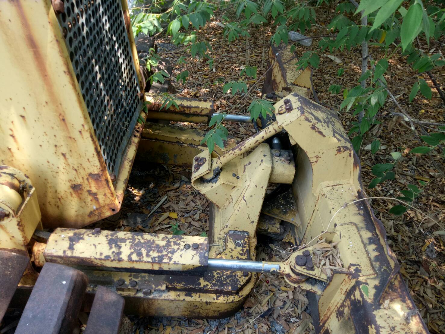 ขายแทรกเตอร์komatsu D20p-6ตีนเป็ด ใช้งานได้ราคา220,000บ. ขายแทรกเตอร์komatsu D20p-6ตีนเป็ด ใช้งานได้ราคา220,000บ.