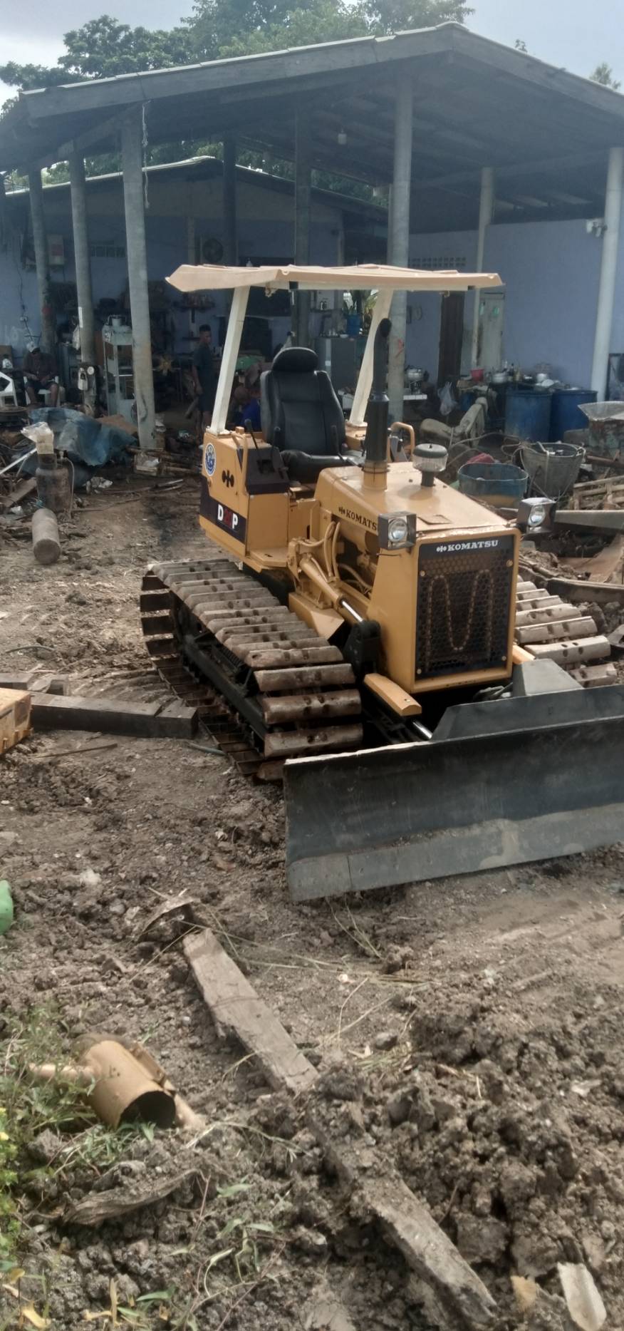 ขายแทรกเตอร์ komatsu D20P-6รถใช้งานได้ดี ใช้งานได้ปกติ ขายราคา240,000บ. ขายแทรกเตอร์ komatsu D20P-6รถใช้งานได้ดี ใช้งานได้ปกติ ขายราคา240,000บ.
