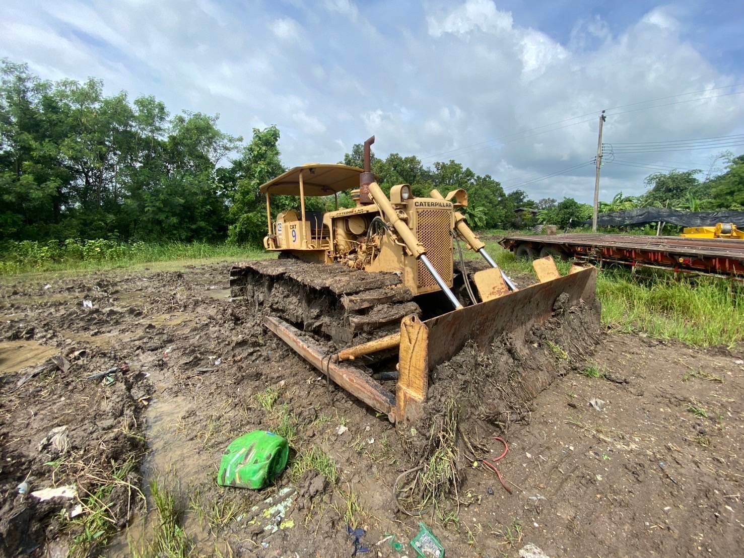 ขายรถแทรกเตอร์CAT D5D. ตีนเป็ด ใช้งานดี ราคา4.5แสน