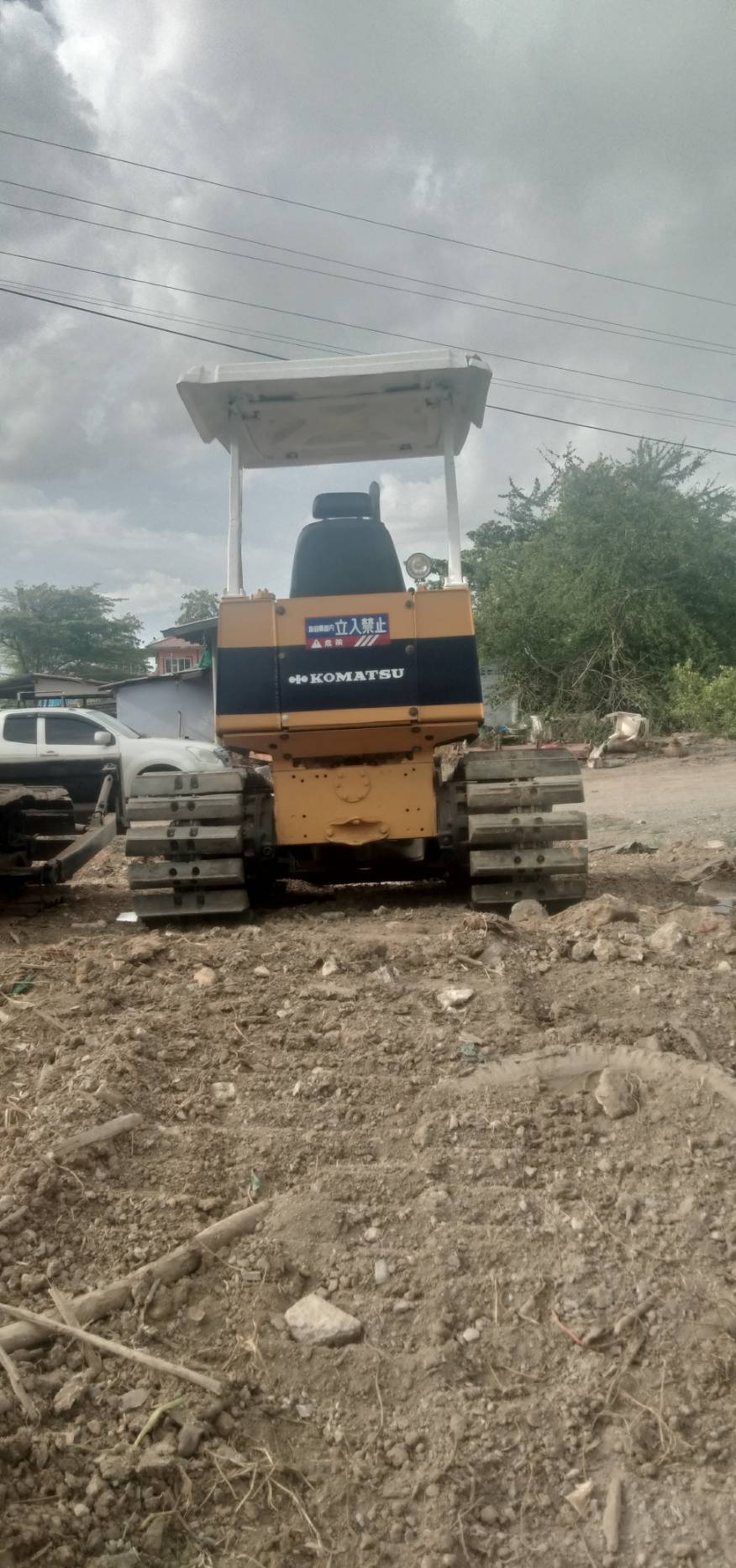 ขายแทรกเตอร์ komatsu D20p-6รถใช้งานได้ปกติราคา230,000บ. ขายแทรกเตอร์ komatsu D20p-6รถใช้งานได้ปกติราคา230,000บ.