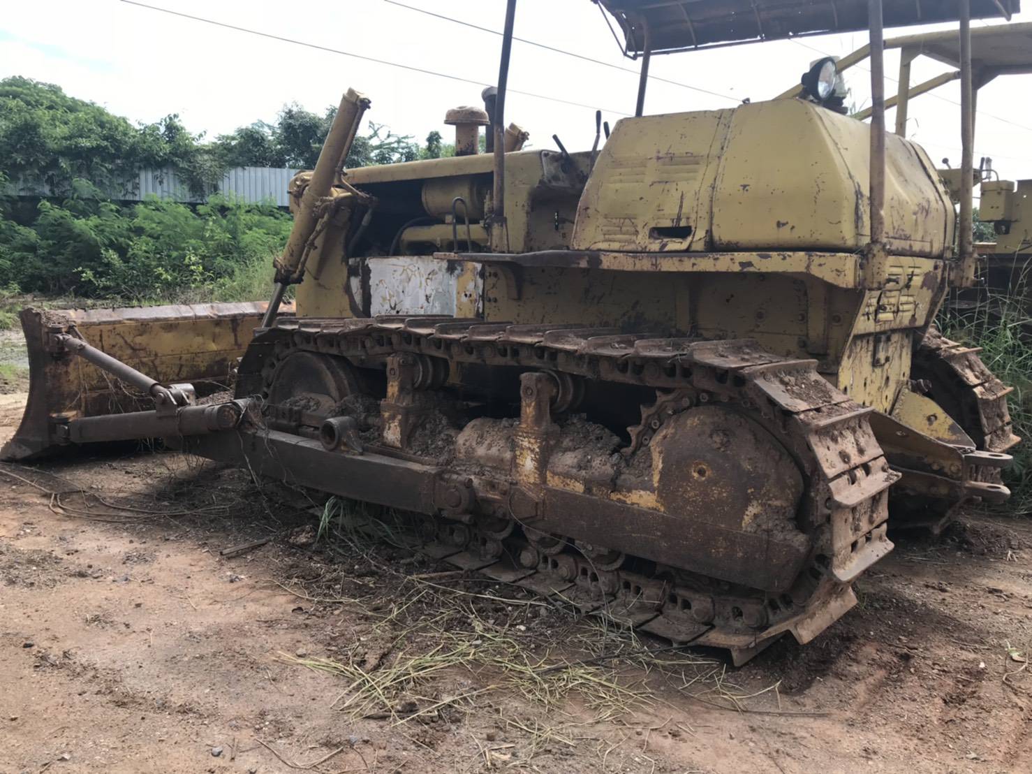 ขายแทรกเตอร์komatsu D60A-6รถใช้งานได้ดีปกติ ใช้งานดีมากราคา490,000บ. ขายแทรกเตอร์komatsu D60A-6รถใช้งานได้ดีปกติ ใช้งานดีมากราคา490,000บ.