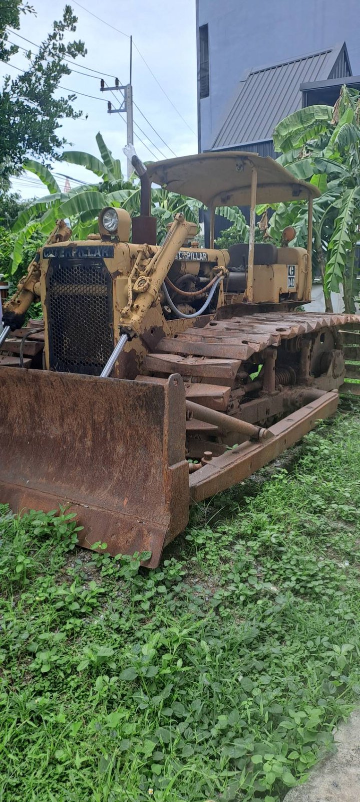 ขายแทรกเตอร์CAT D4D ตีนเป็ด ใช้งานดี ราคาถูก249,000บ.