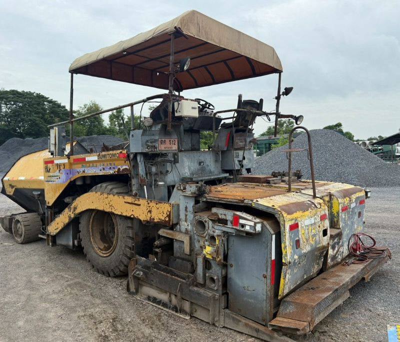 ขายรถปูยางถนน sumitomo กว้าง2.5ม. มีทะเบียน ราคา695,000บ. ขายรถปูยางถนน sumitomo กว้าง2.5ม. มีทะเบียน ราคา695,000บ.