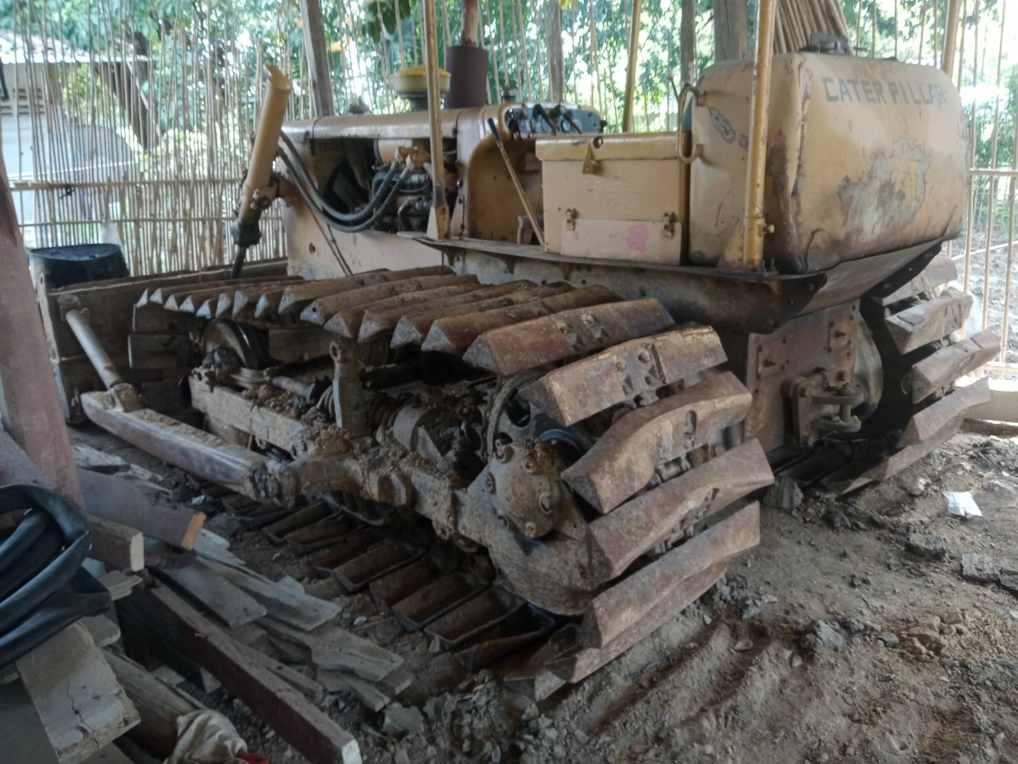 ขายแทรกเตอร์caterpillat D4D ตีนเป็ด รถใช้งานดีปกติ ทำงานได้ดีราคา255,000บ. ขายแทรกเตอร์caterpillat D4D ตีนเป็ด รถใช้งานดีปกติ ทำงานได้ดีราคา255,000บ.