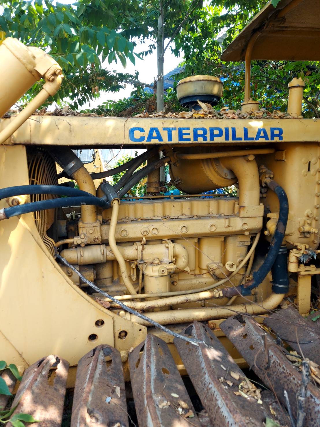 ขายแทรกเตอร์ caterpillar D5D ตีนเป็ด ใช้งานได้ราคา3.7แสน