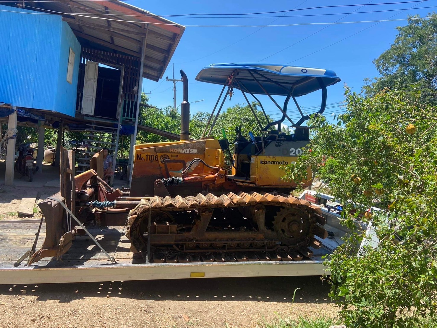 ขายแทรกเตอร็komatsu D20p-7รถได้งานได้ดีเป็นปกติ ขายราคา280,000บ.