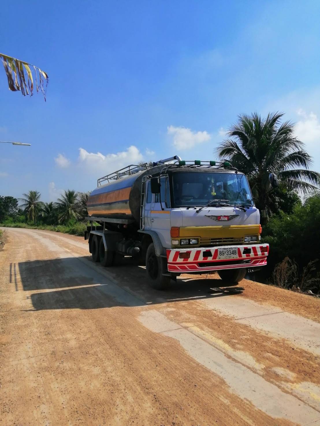 ขายรถสเปร์น้ำ hino  kt925 ถังสเตนเลส ใช้งานปกติ เล่มทะเบียน ราตา330,000บ.