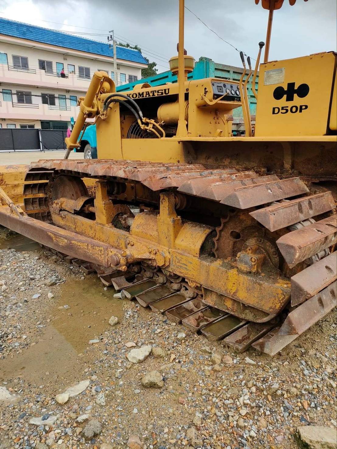 ขายแทรกเตอร์komatsu  D50p-15ตีนเป็ด รถใช้งานดีมากๆ  รถใช้งานปกติ ขายราคา350,000บ.