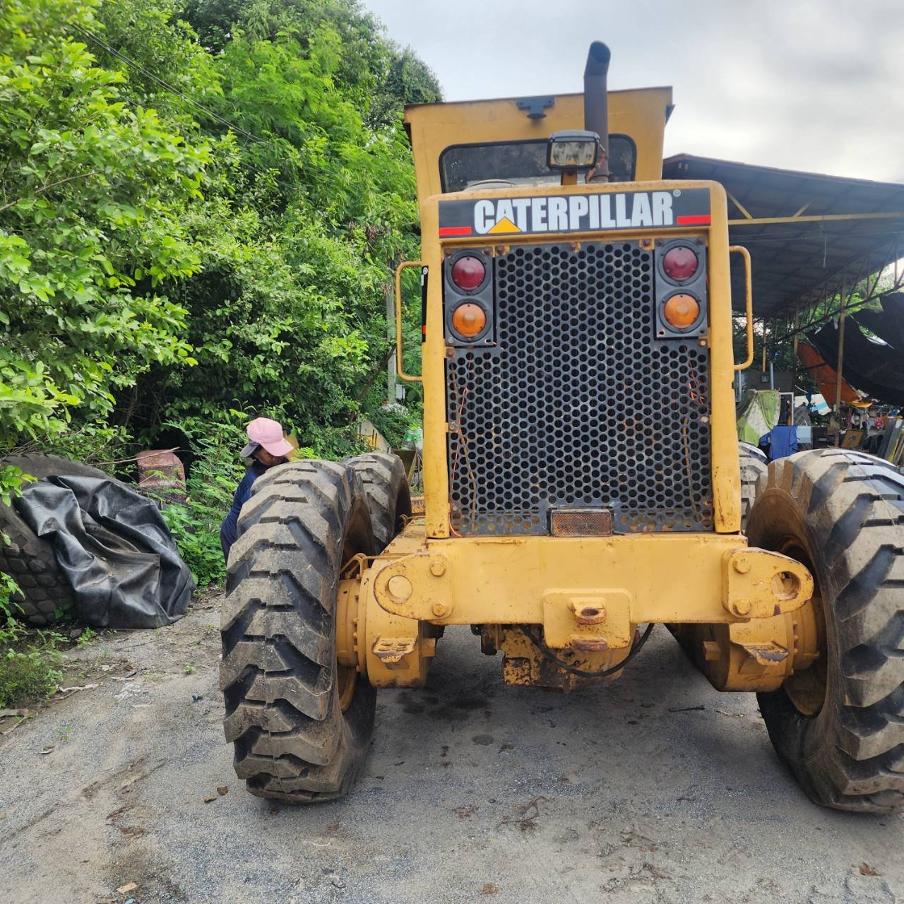 ขายรถเกรดเดอร์caterpillar 140G 5md01437 เล่มทะเบียน ใช้งานดีราคา1,650,000บ.