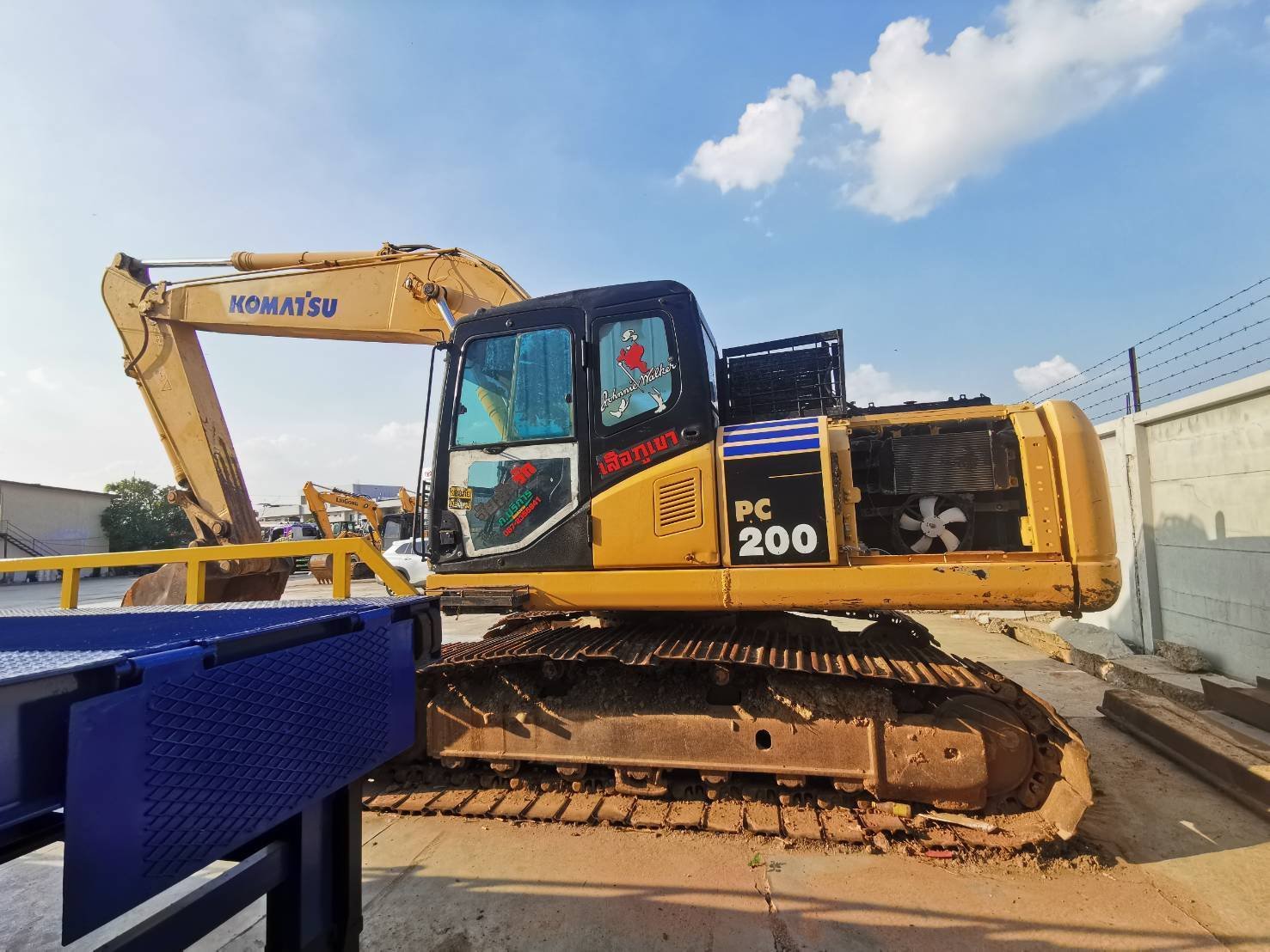 ขายแม็คโครkomatsu pc200-7ใช้งานได้ปกติ ใบซื้อขาย ราคา6.7แสน
