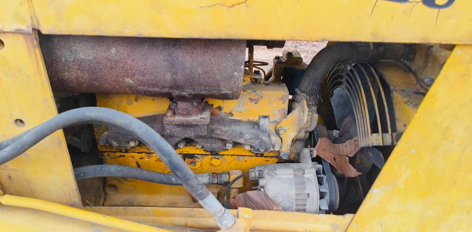 ขายแทรกเตอร์komatsu d20p-6 ตีนเป็ด ใช้งานปกติ ขายถูกใช้ดี160,000บ.