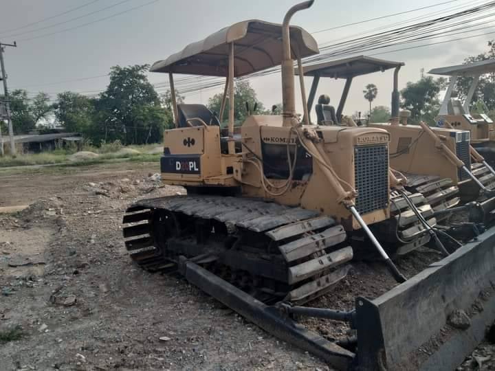 ขายแทรกเตอร์komatsu D20p-5ตีนเป็ด  ใข้งานได้ราคา160,000บ.