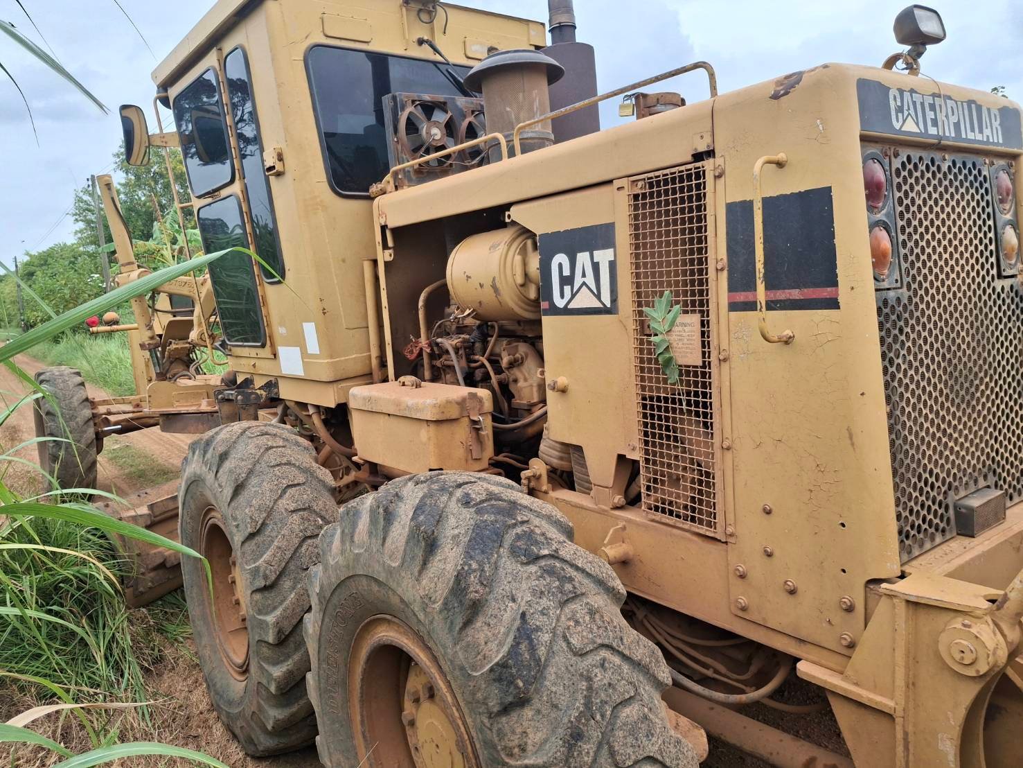 ขายรถเกรดเดอร์ CAT 140g72v9155 มีทะเบียน ใช้งานได้ ราคา1.8ล.บาท ขายรถเกรดเดอร์ CAT 140g72v9155 มีทะเบียน ใช้งานได้ ราคา1.8ล.บาท