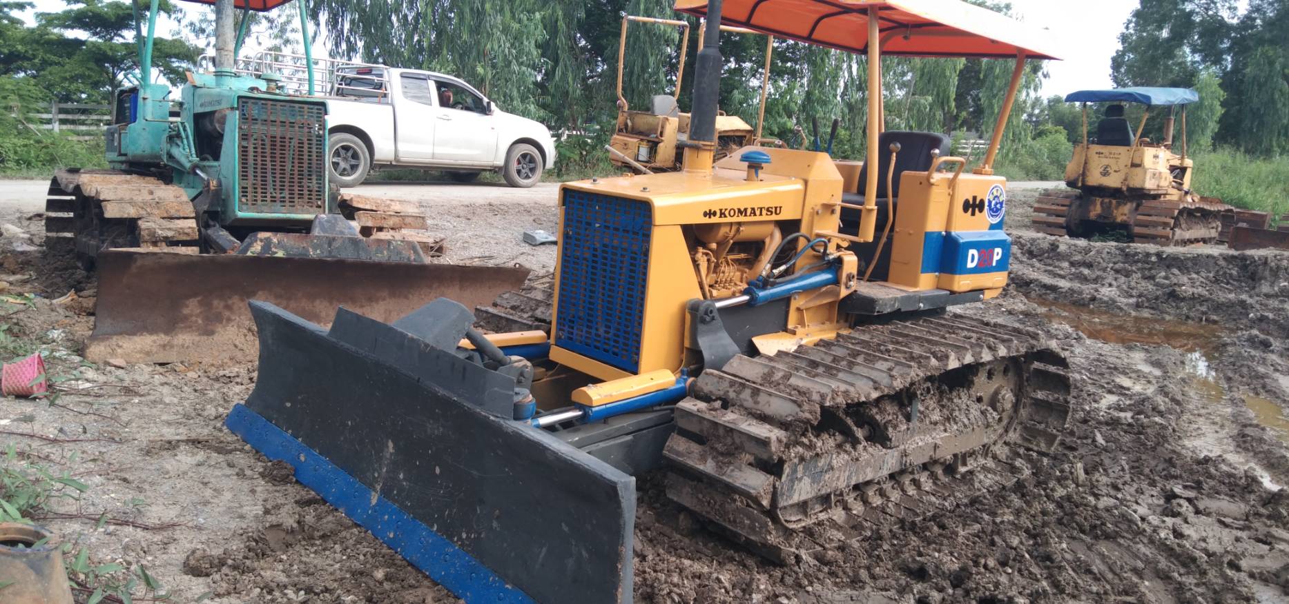 ขายแทรกเตอร์komatsu d20p-5ตีนเป็ด รถใช้งานได้ปกติ ใช้งานดีมากราคา200,000บ. ขายแทรกเตอร์komatsu d20p-5ตีนเป็ด รถใช้งานได้ปกติ ใช้งานดีมากราคา200,000บ.