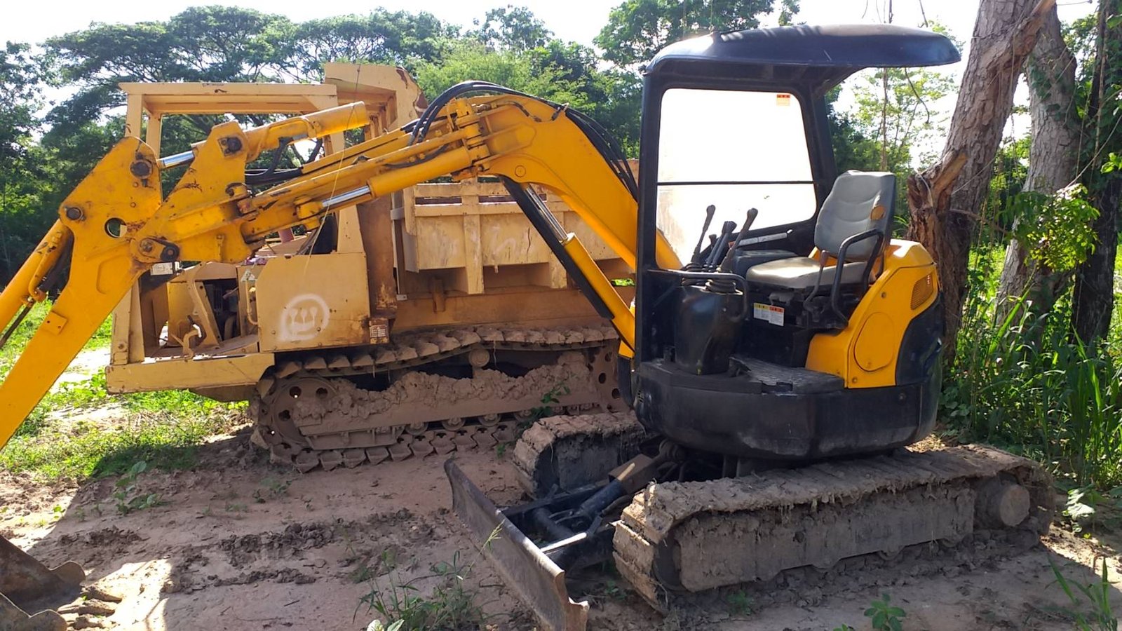 ขายแม็คโครkobellco sk30uใช้งานปกติ ราคา175,000บ.