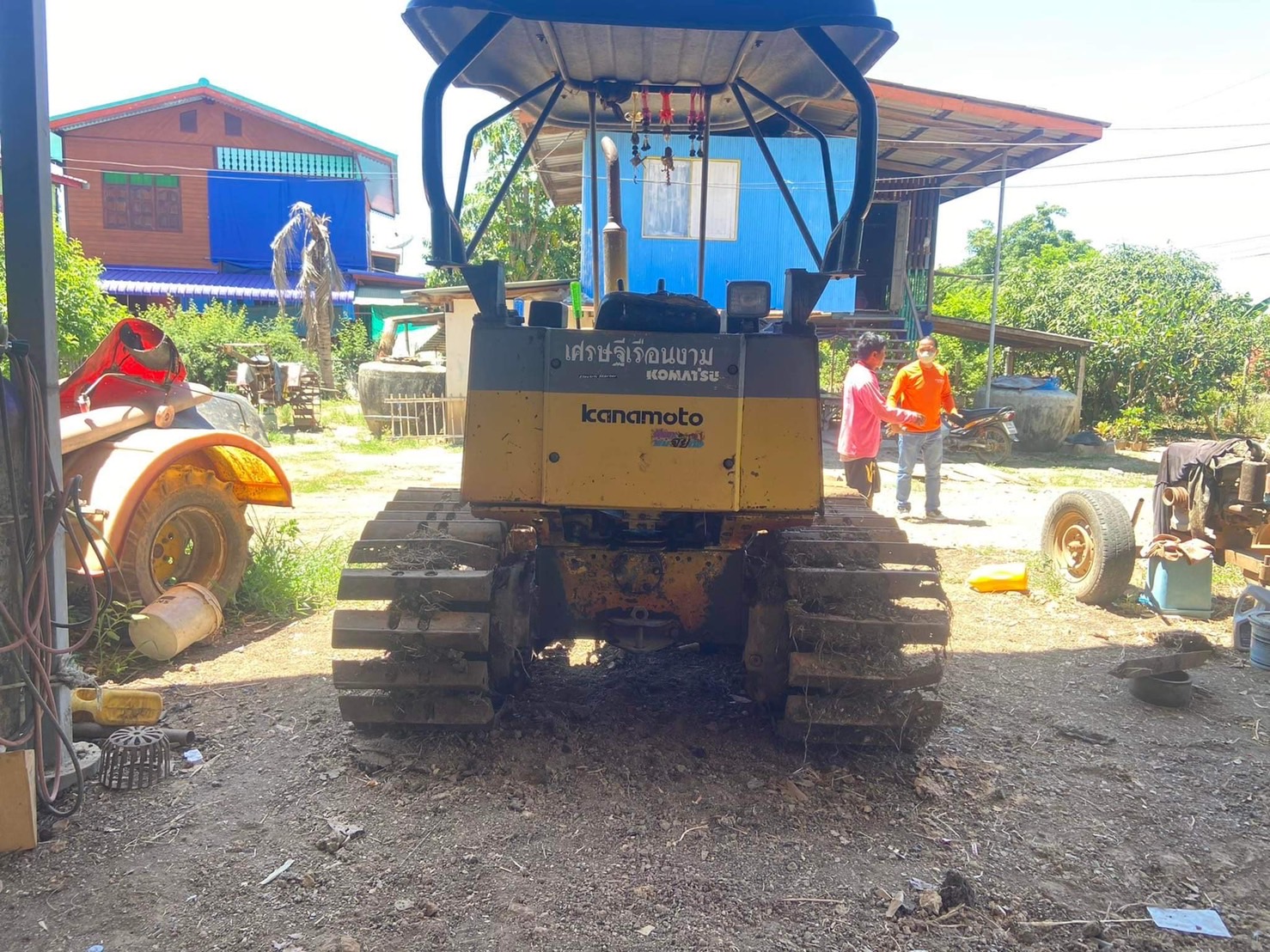 ขายแทรกเตอร็komatsu D20p-7รถได้งานได้ดีเป็นปกติ ขายราคา280,000บ. ขายแทรกเตอร็komatsu D20p-7รถได้งานได้ดีเป็นปกติ ขายราคา280,000บ.