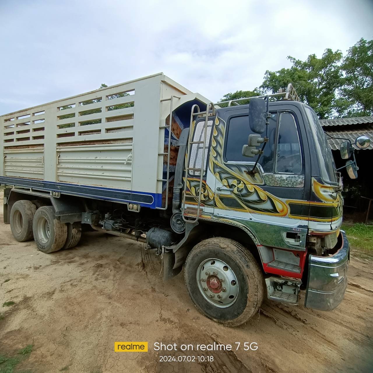 ขาย10ล้อ ดั้ม hino  FN3NkD  245แรง  มีทะเบียน ใช้งานดี ราตา490,000บ.