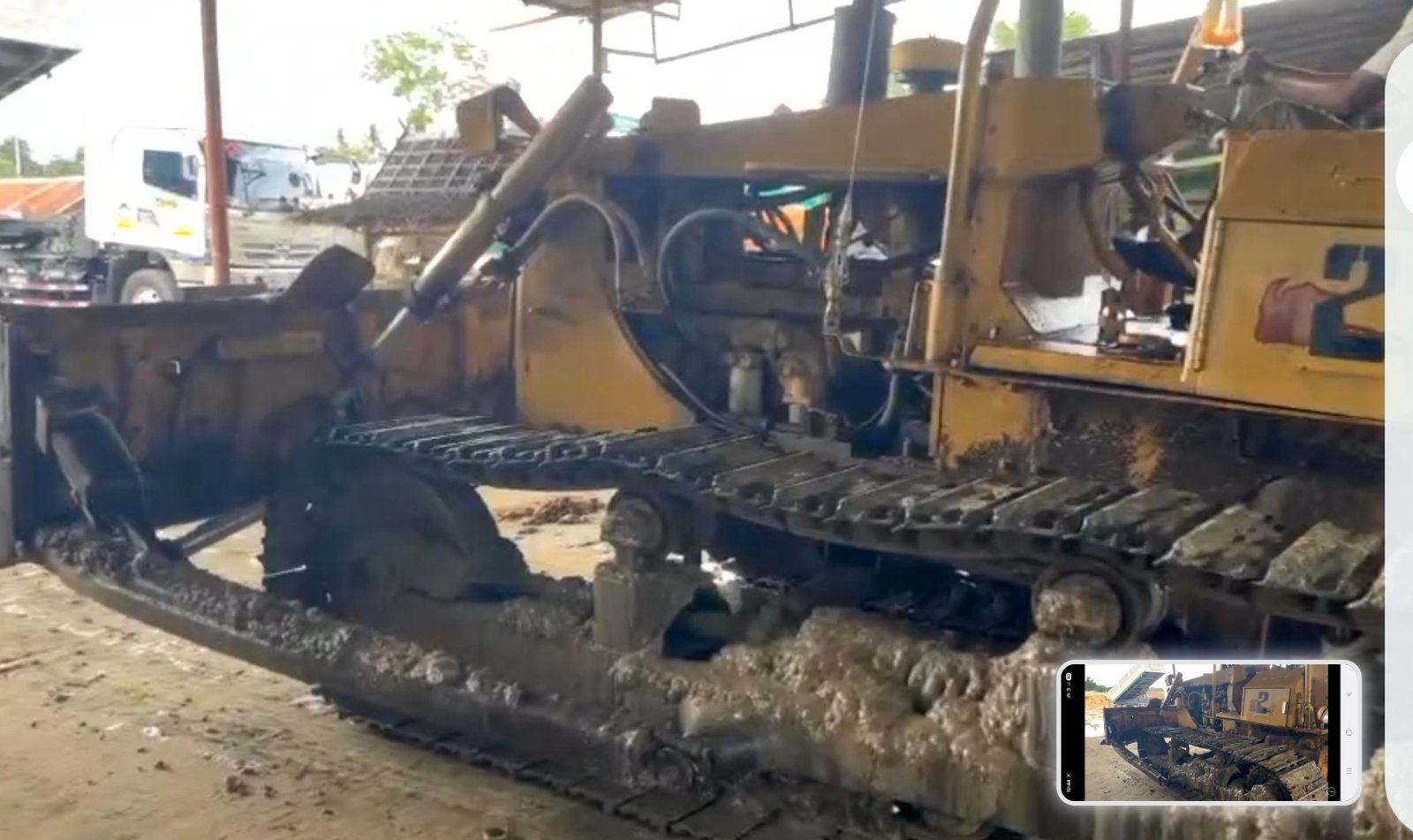 ขายรถแทรกเตอร์ CAT D5B ตีนไก่ ใช้งานดี ราคา4.5แสน ขายรถแทรกเตอร์ CAT D5B ตีนไก่ ใช้งานดี ราคา4.5แสน