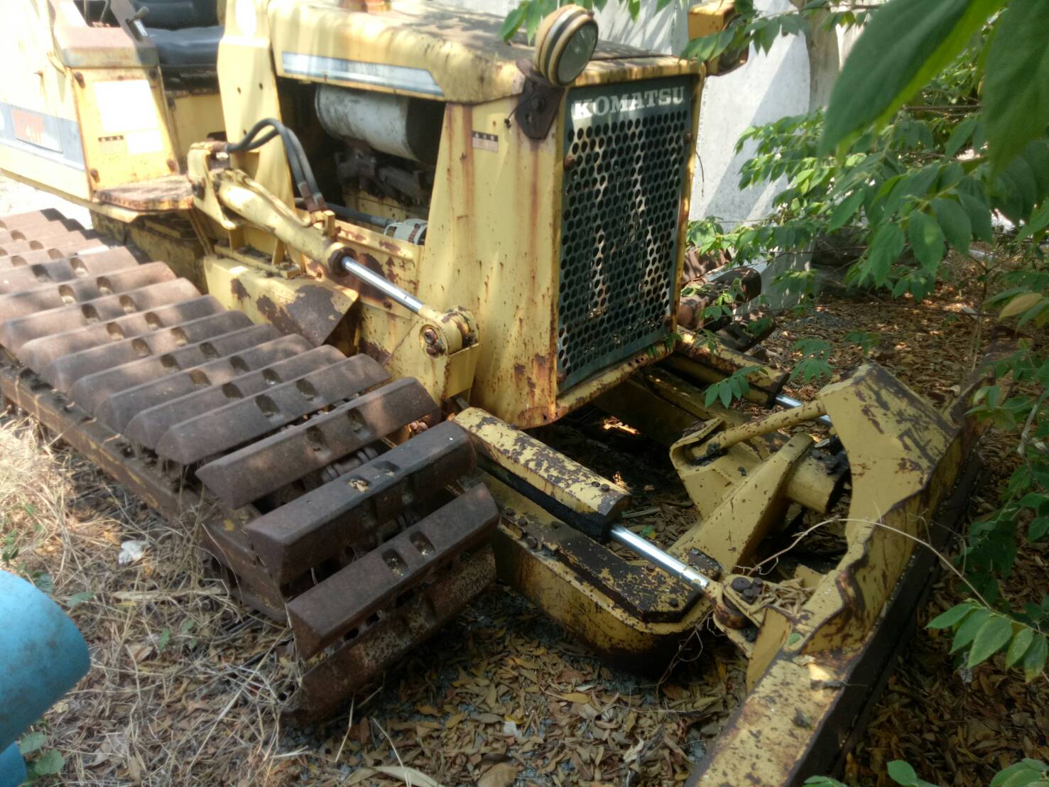 ขายแทรกเตอร์komatsu D20p-6ตีนเป็ด ใช้งานได้ราคา220,000บ. ขายแทรกเตอร์komatsu D20p-6ตีนเป็ด ใช้งานได้ราคา220,000บ.