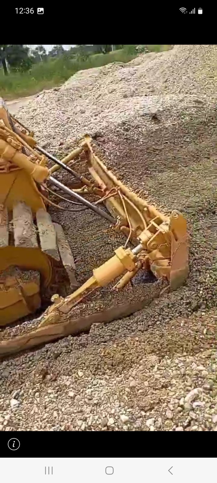 ขายแทรกเตอร์CAT D4D ตีนเป็ด ใช้งานดี ราคาถูก2.6แสน ขายแทรกเตอร์CAT D4D ตีนเป็ด ใช้งานดี ราคาถูก2.6แสน