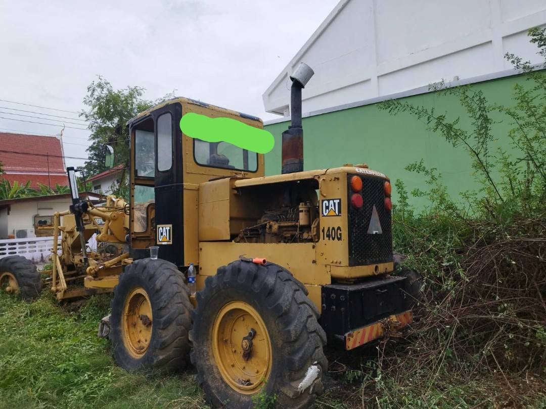 รถแทรกเตอร์CAT D5 ตีนเป็ด +รถเกรดเดอร์cat12G ใช้งานได้ ใบซื้อขายราคา499,000บ.