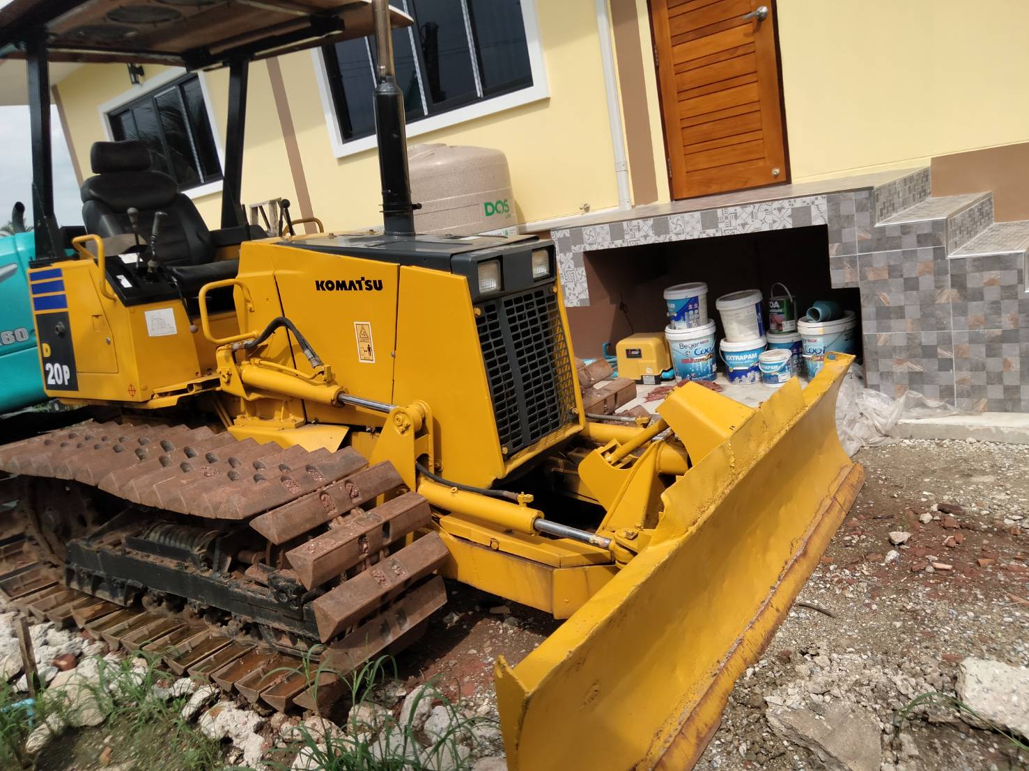 ขายแทรกเตอร์komatsu D20p-7 รถเก่านอกJapanรถใช้งานได้ดีปกติ รถสภาพดีเยี่ยมขายถูก ราคา295,000บ.