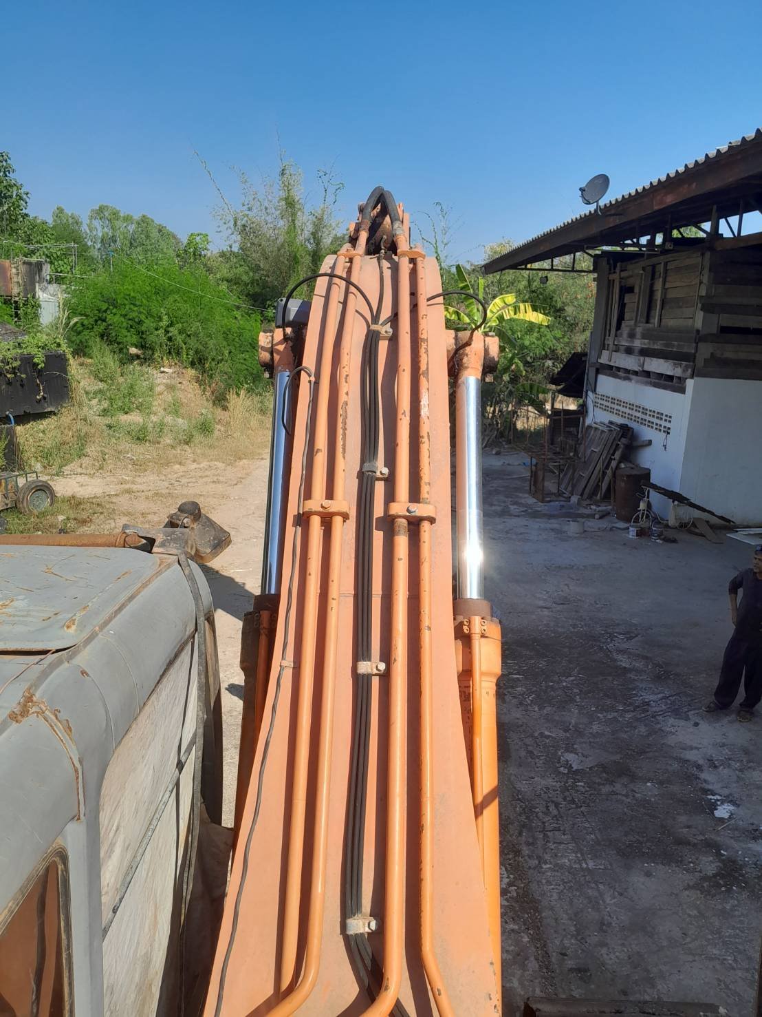 ขายแม็คโครhitashi 200zaxis -1 ใช้งานปกติ ใบซื้อขาย ราคา5.7แสน