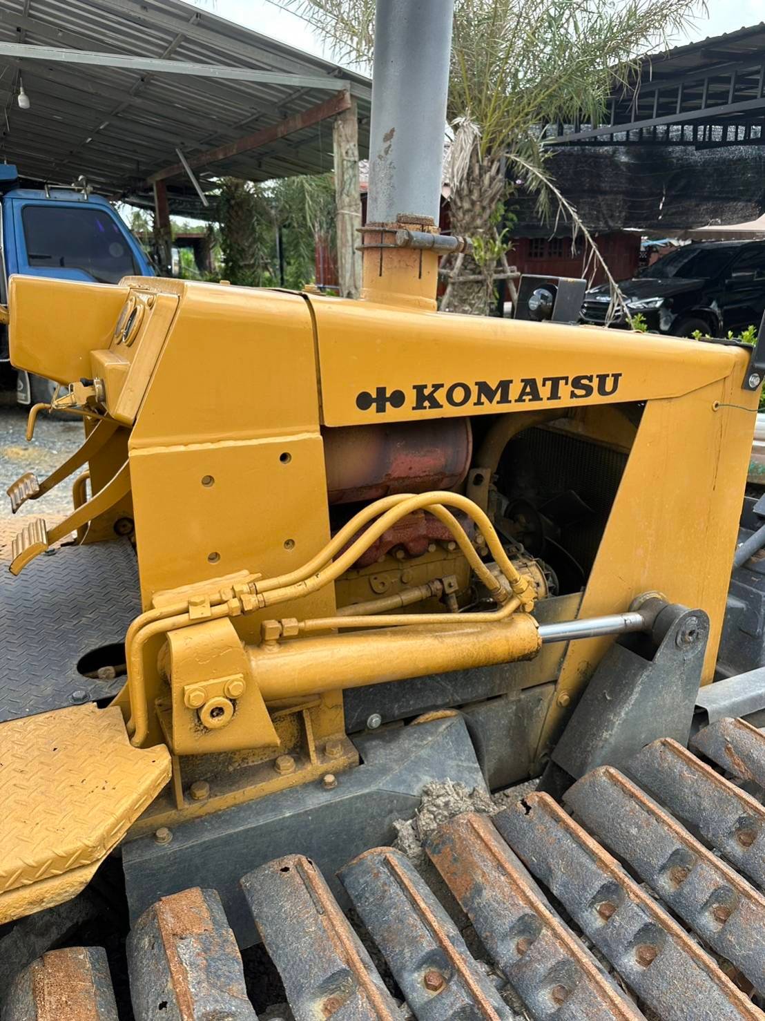 ขายแทรกเตอร์komatsu D20p-6ตีนเป็ด รถใช้งานดี ปกติ ราคา220,000บ.